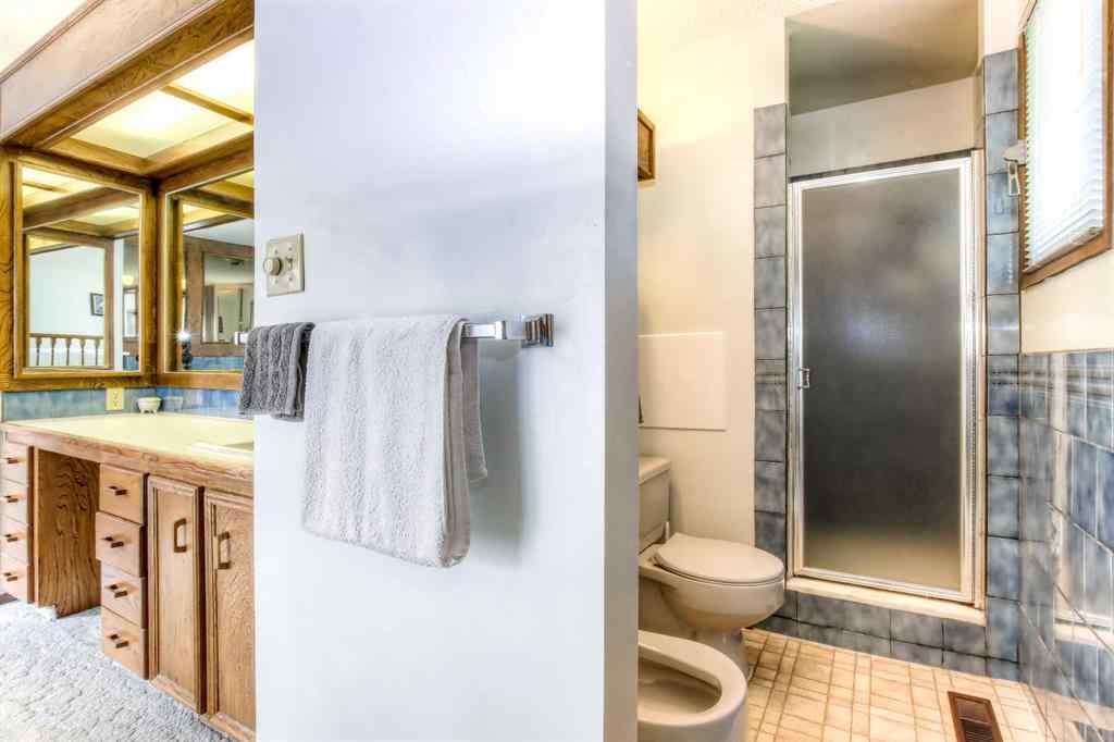 MLS® A2256299 - 22 Varwood Place NW in Varsity Calgary, Residential