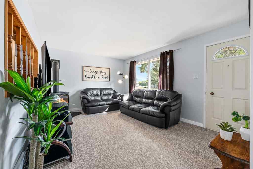 MLS® A2256300 - 5108 31 Street  in Steele Heights Lloydminster, Residential