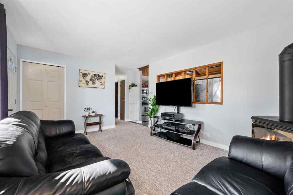 MLS® A2256300 - 5108 31 Street  in Steele Heights Lloydminster, Residential