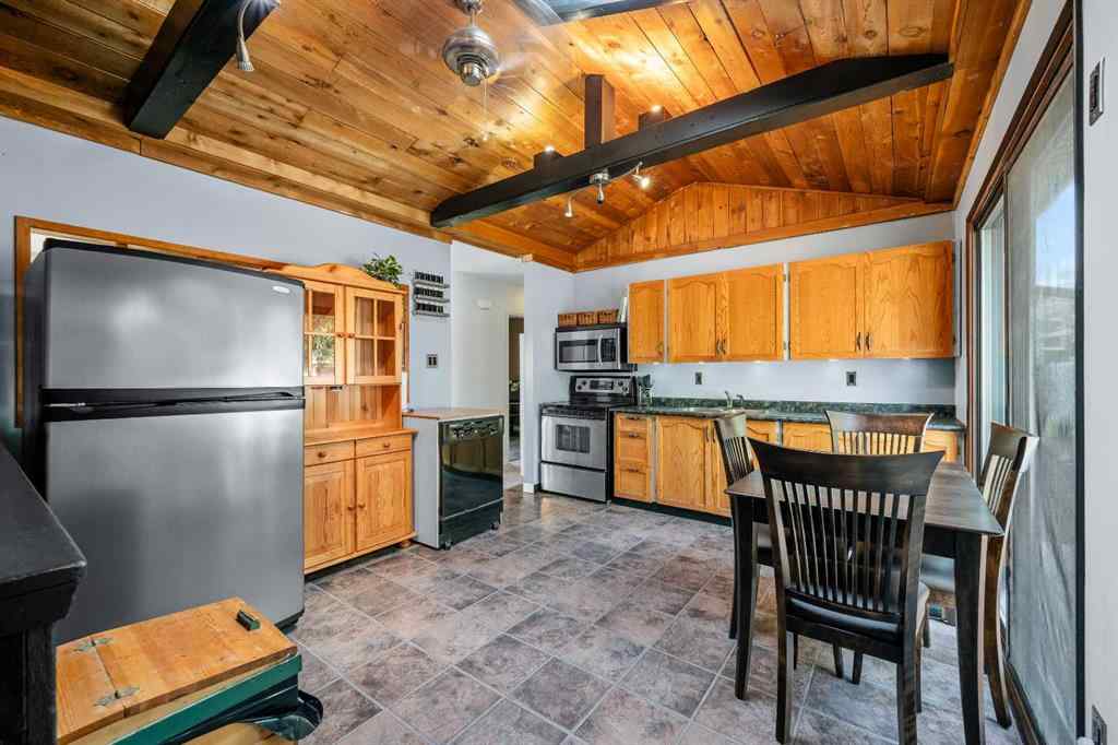 MLS® A2256300 - 5108 31 Street  in Steele Heights Lloydminster, Residential