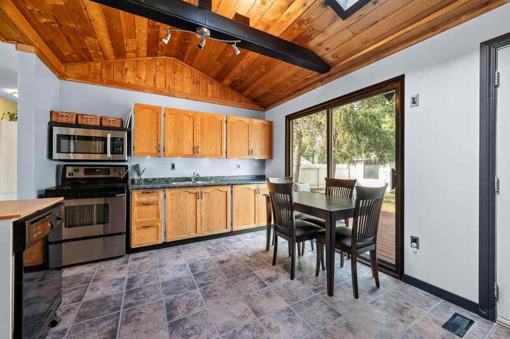 MLS® A2256300 - 5108 31 Street  in Steele Heights Lloydminster, Residential