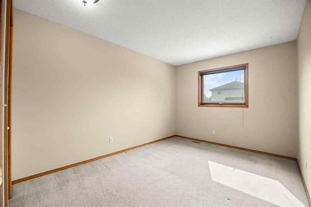 MLS® A2256301 - 132 Hawkland Circle NW in Hawkwood Calgary, Residential