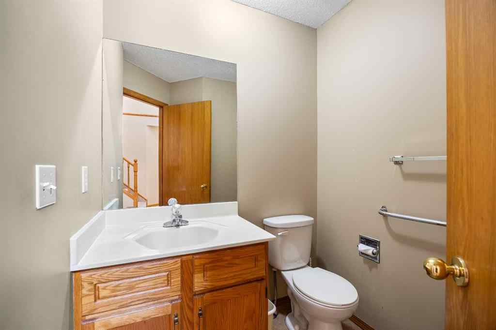 MLS® A2256301 - 132 Hawkland Circle NW in Hawkwood Calgary, Residential