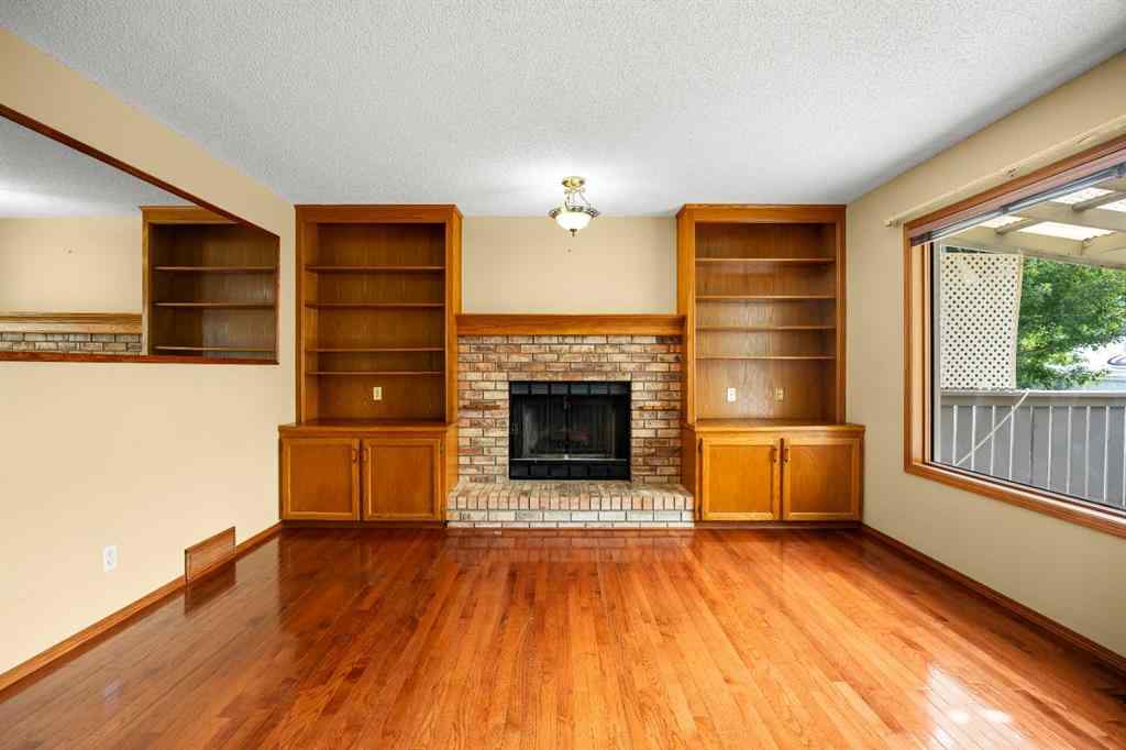 MLS® A2256301 - 132 Hawkland Circle NW in Hawkwood Calgary, Residential