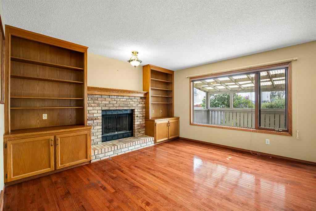 MLS® A2256301 - 132 Hawkland Circle NW in Hawkwood Calgary, Residential