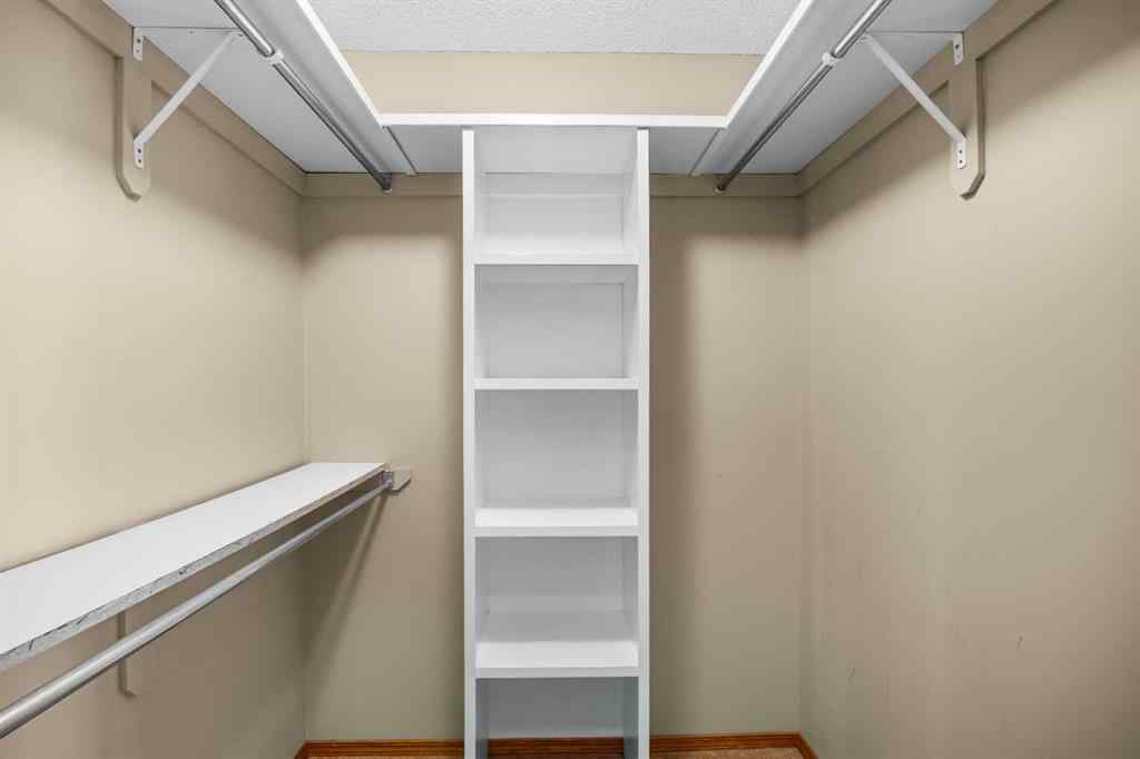 MLS® A2256301 - 132 Hawkland Circle NW in Hawkwood Calgary, Residential