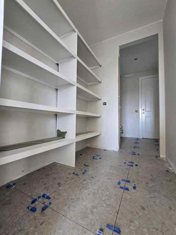 MLS® A2256304 - 72 Heritage Ridge  in Heritage Hills Cochrane, Residential