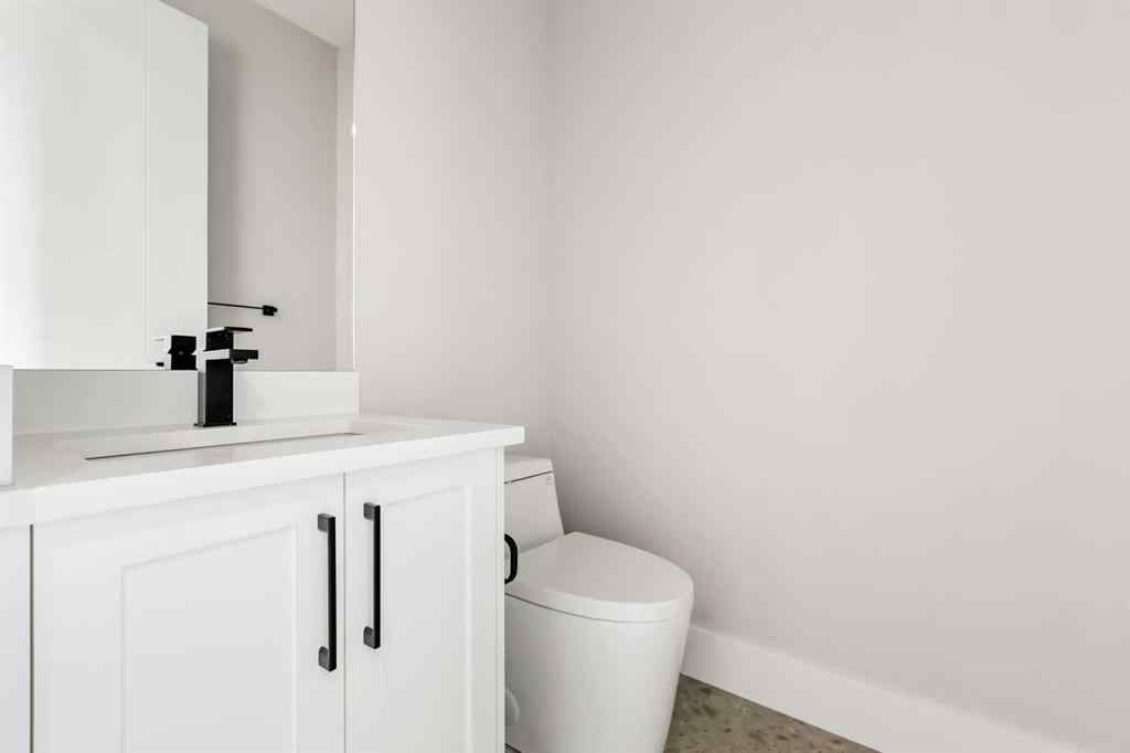 MLS® A2256304 - 72 Heritage Ridge  in Heritage Hills Cochrane, Residential