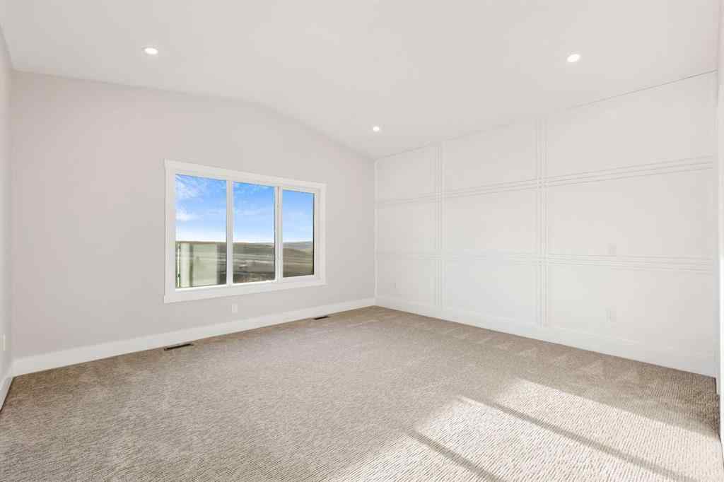 MLS® A2256304 - 72 Heritage Ridge  in Heritage Hills Cochrane, Residential