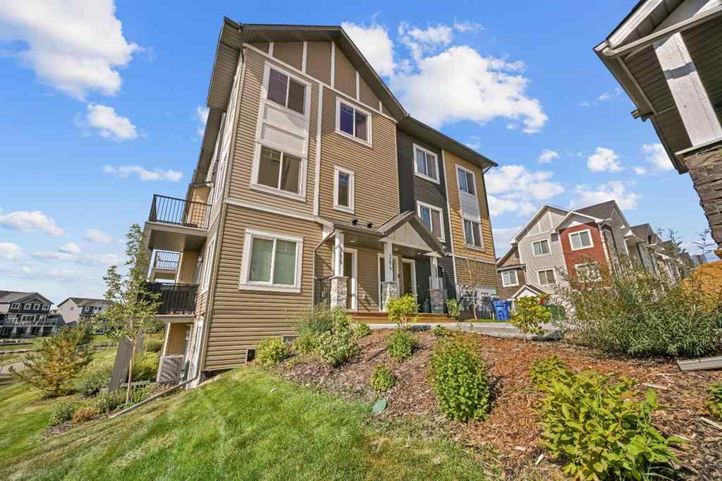 MLS® A2256307 - 384 Canals Crossing SW in Canals Airdrie, Residential