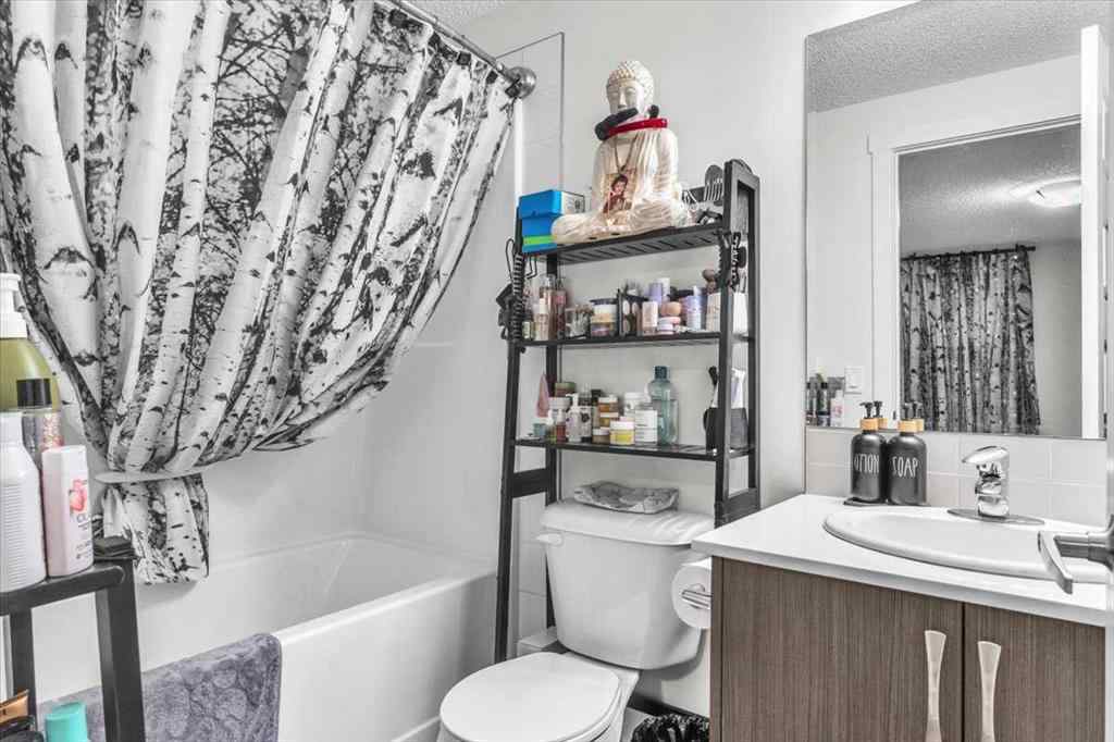 MLS® A2256314 - 518 Auburn Bay Circle SE in Auburn Bay Calgary, Residential