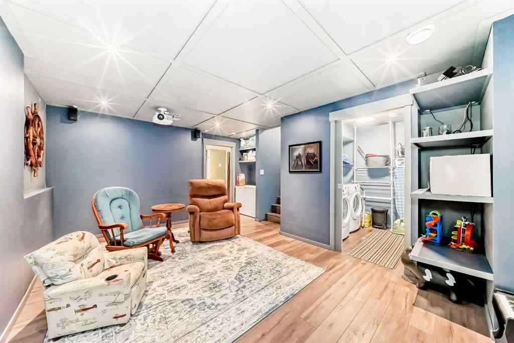 MLS® A2256315 - 132 Sunvalley Road  in Sunset Ridge Cochrane, Residential