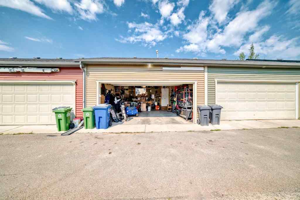 MLS® A2256315 - 132 Sunvalley Road  in Sunset Ridge Cochrane, Residential