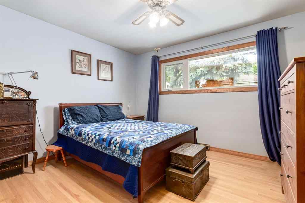 MLS® A2256316 - 274 Carragana Crescent NW in Charleswood Calgary, Residential