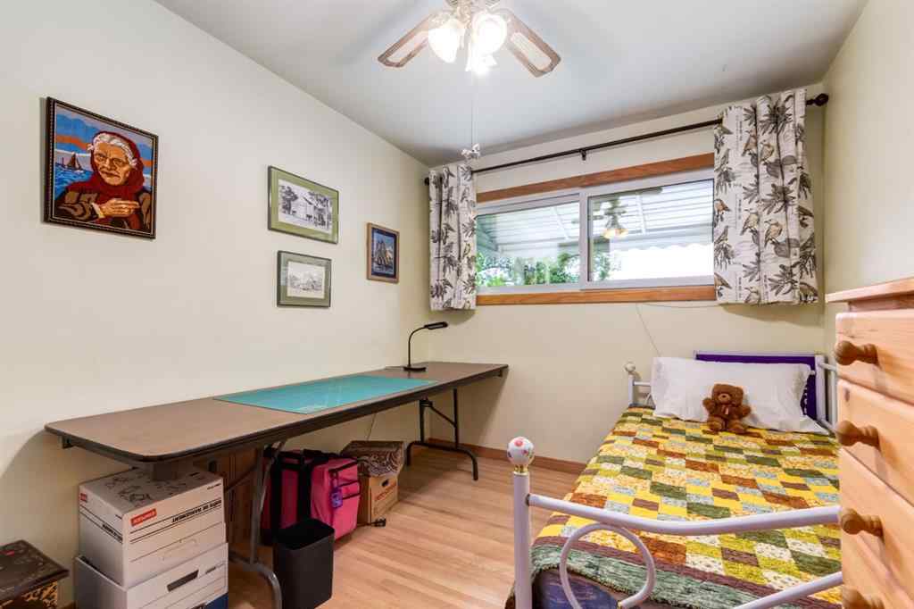 MLS® A2256316 - 274 Carragana Crescent NW in Charleswood Calgary, Residential
