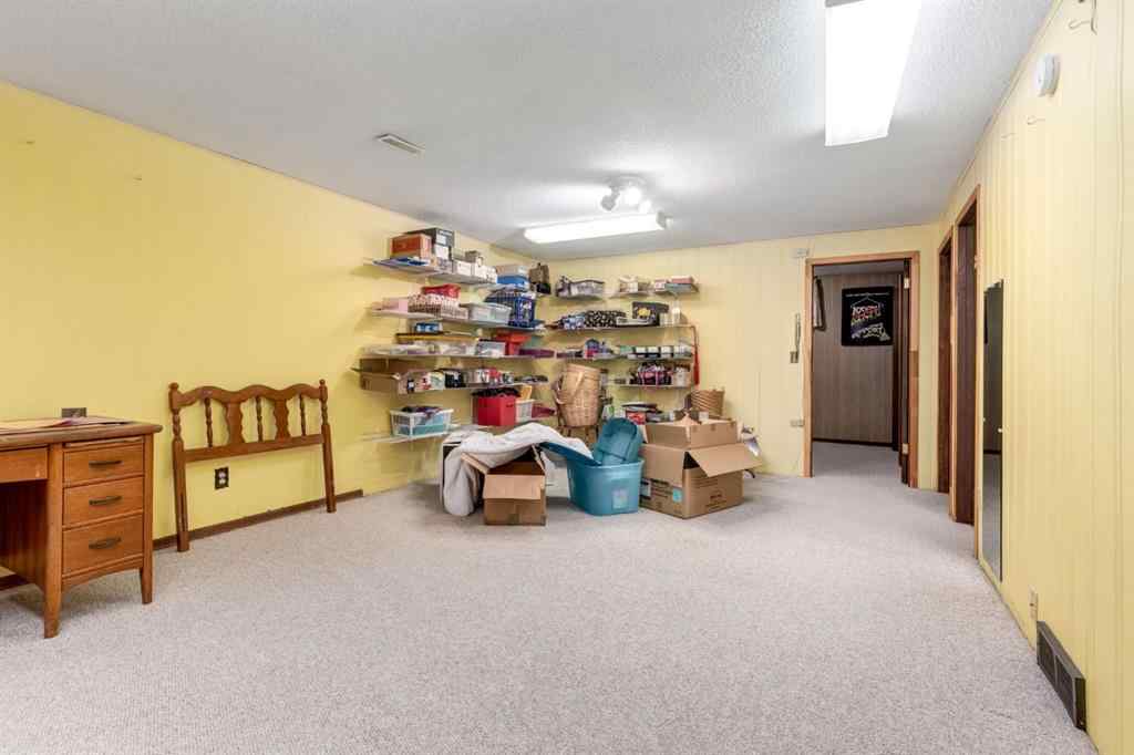 MLS® A2256316 - 274 Carragana Crescent NW in Charleswood Calgary, Residential