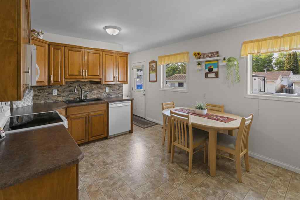 MLS® A2256319 - 5308 50 Street  in Sparling Camrose, Residential