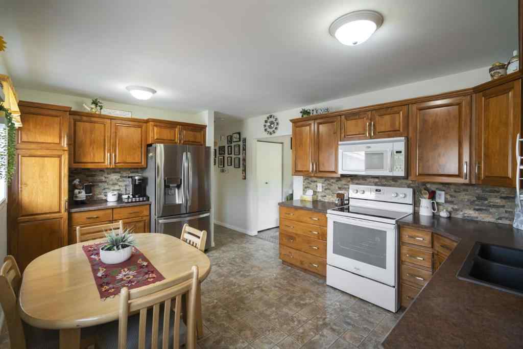 MLS® A2256319 - 5308 50 Street  in Sparling Camrose, Residential