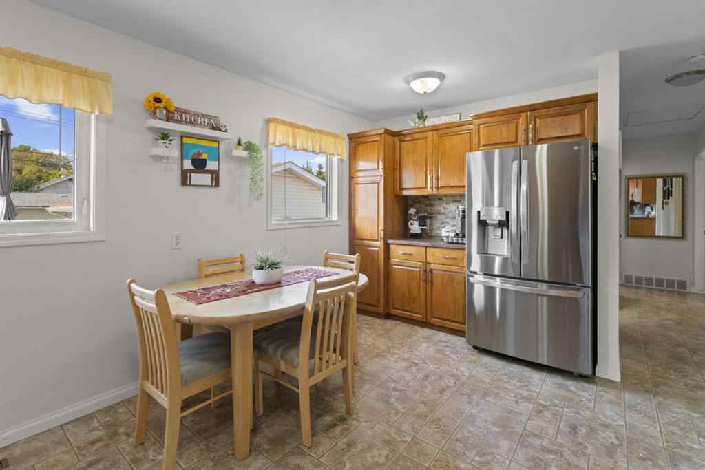 MLS® A2256319 - 5308 50 Street  in Sparling Camrose, Residential