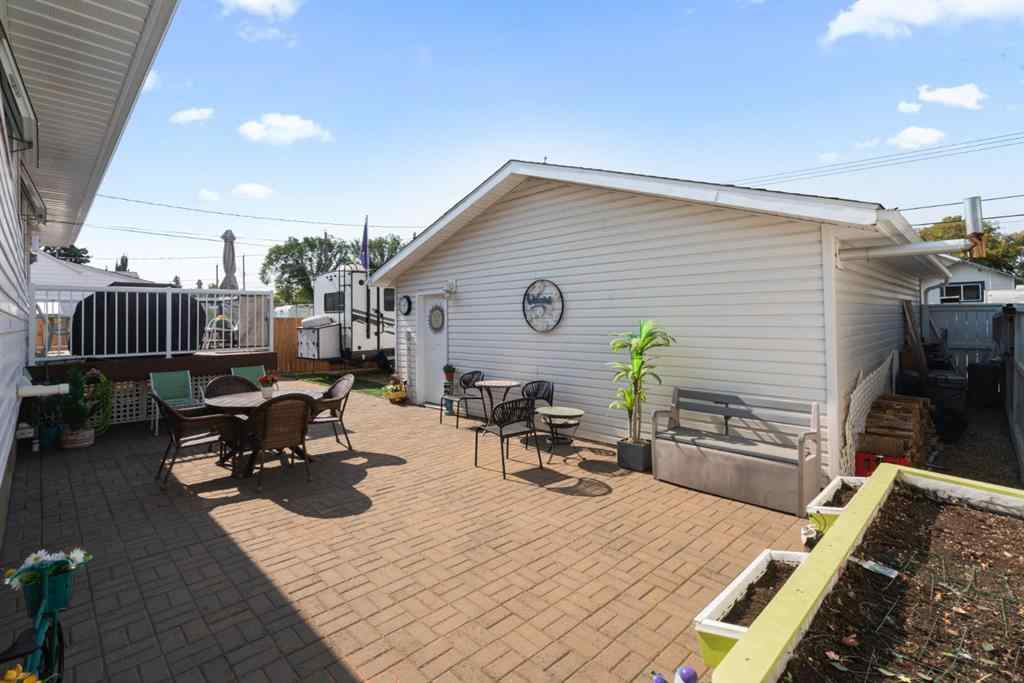 MLS® A2256319 - 5308 50 Street  in Sparling Camrose, Residential
