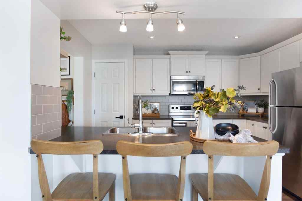 MLS® A2256322 - 420 Windstone Grove SW in Windsong Airdrie, Residential