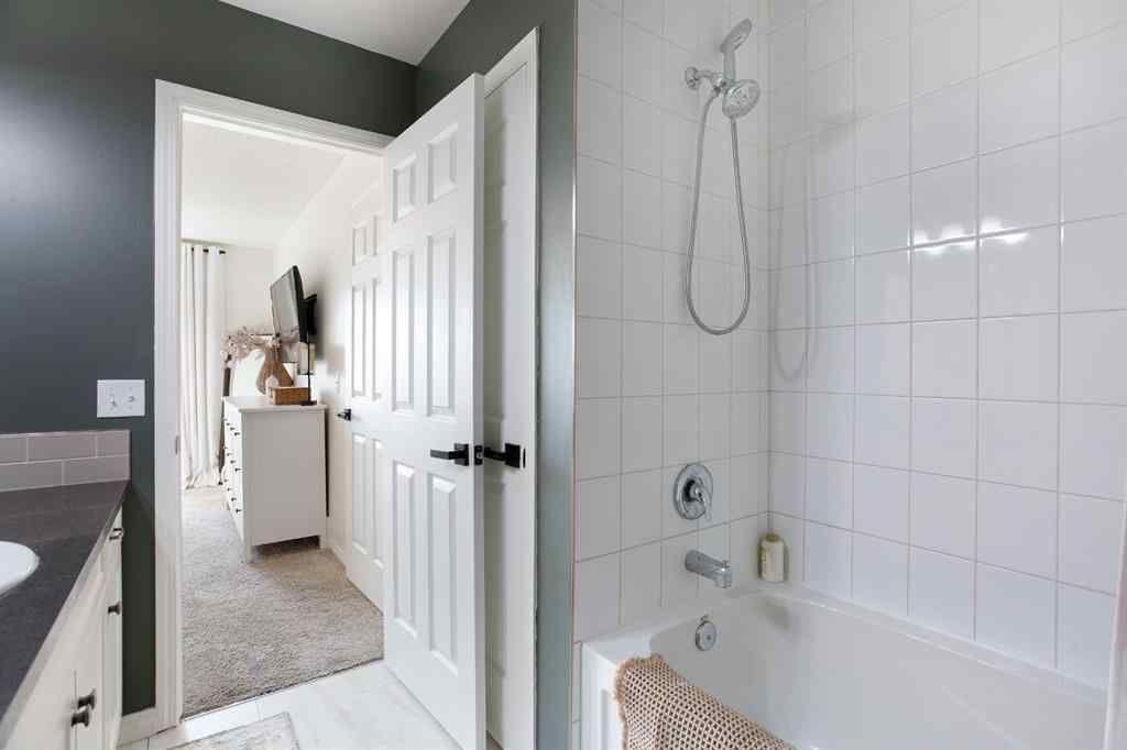 MLS® A2256322 - 420 Windstone Grove SW in Windsong Airdrie, Residential