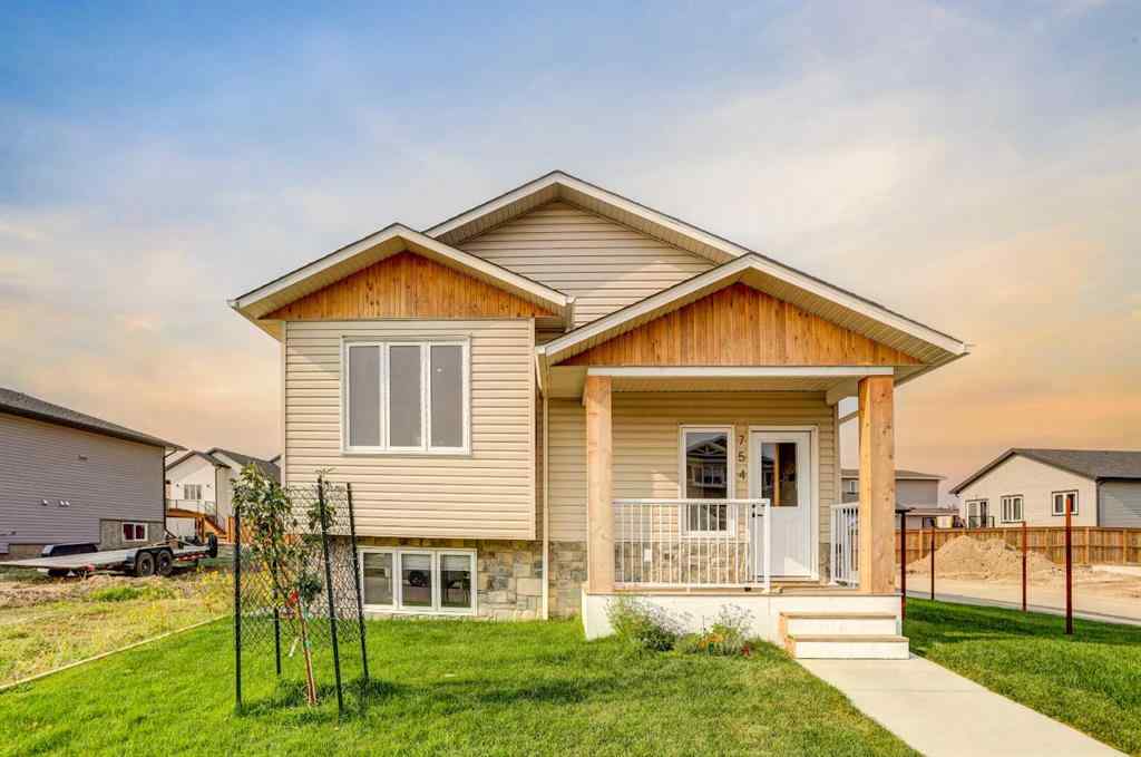 MLS® A2256325 - 1913 Parkside Way  in NONE Coaldale, Residential