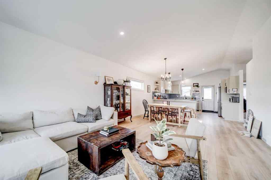MLS® A2256325 - 1913 Parkside Way  in NONE Coaldale, Residential