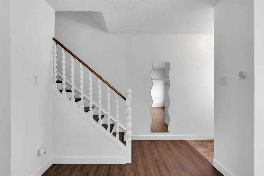 MLS® A2256326 - 5628 trelle Drive NE in Thorncliffe Calgary, Residential