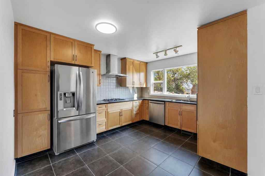 MLS® A2256326 - 5628 trelle Drive NE in Thorncliffe Calgary, Residential