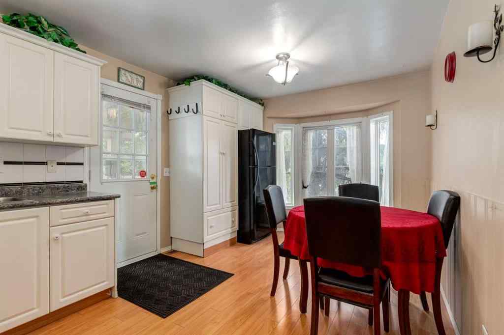 MLS® A2256327 - 1812 Meadowbrook Drive SE in Meadowbrook Airdrie, Residential