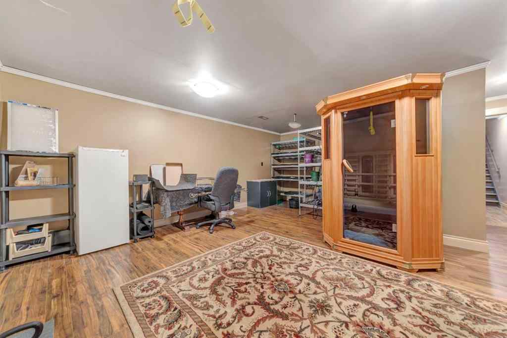 MLS® A2256330 - 135 Park Avenue   in Paradise Valley Paradise Valley, Residential