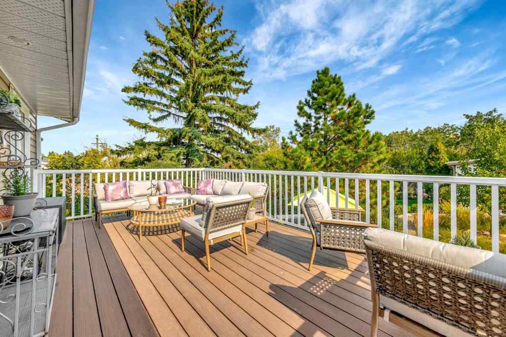 MLS® A2256330 - 135 Park Avenue   in Paradise Valley Paradise Valley, Residential