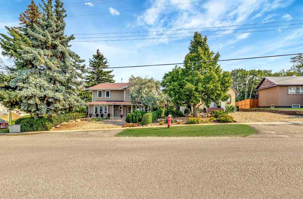 MLS® A2256330 - 135 Park Avenue   in Paradise Valley Paradise Valley, Residential