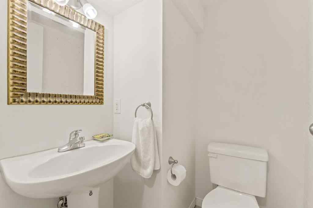 MLS® A2256333 - 1411 27 Street SW in Shaganappi Calgary, Residential