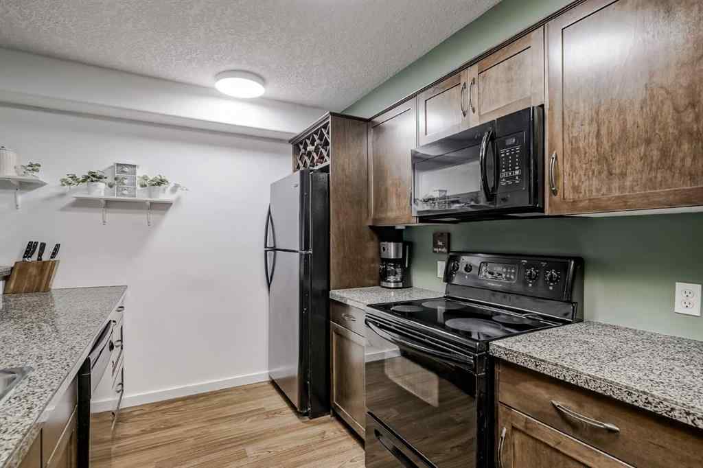 MLS® A2256334 - Unit #208 355 5 Avenue NE in Crescent Heights Calgary, Residential