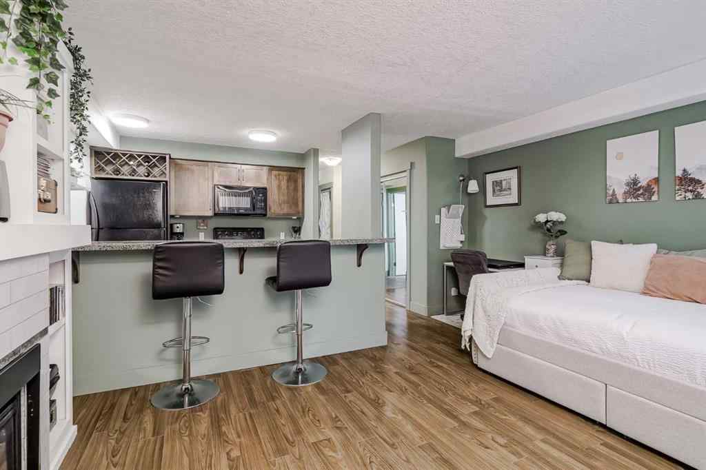 MLS® A2256334 - Unit #208 355 5 Avenue NE in Crescent Heights Calgary, Residential