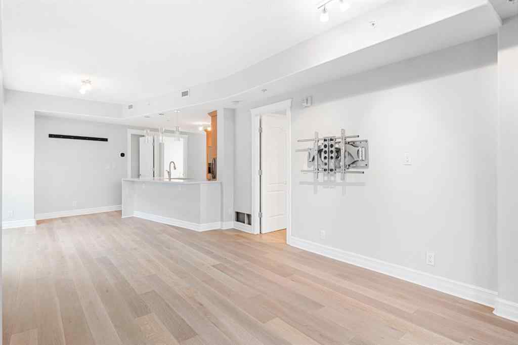 MLS® A2256337 - Unit #205 836 15 Avenue SW in Beltline Calgary, Residential