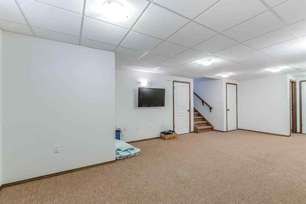 MLS® A2256339 - 180 Stratton Road SE in SE Southridge Medicine Hat, Residential