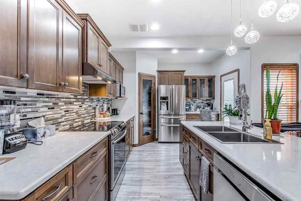 MLS® A2256339 - 180 Stratton Road SE in SE Southridge Medicine Hat, Residential