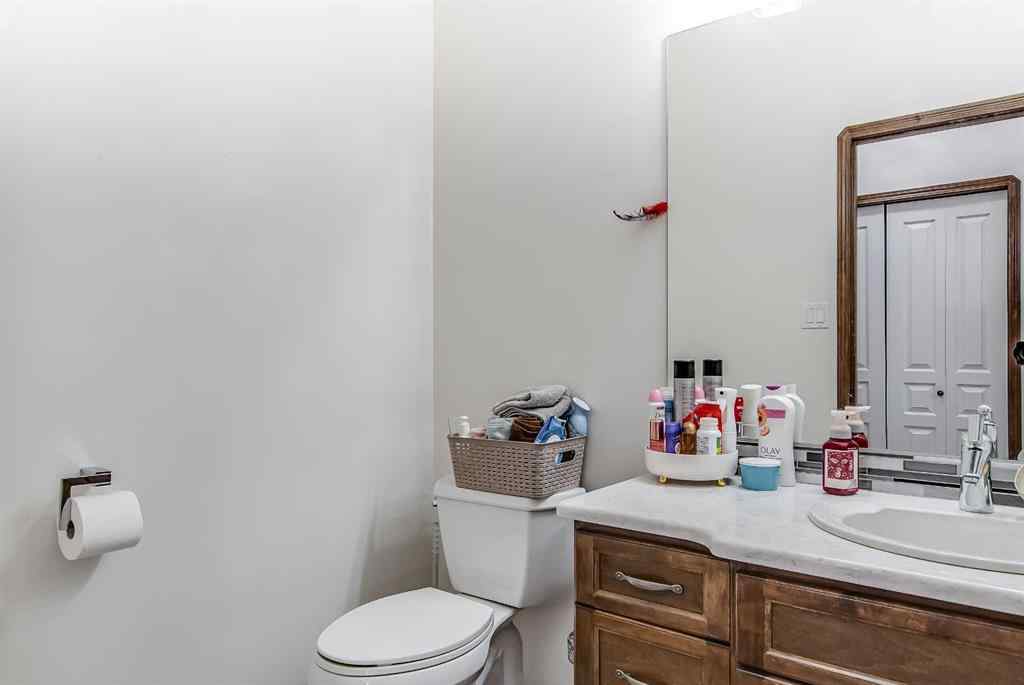 MLS® A2256339 - 180 Stratton Road SE in SE Southridge Medicine Hat, Residential