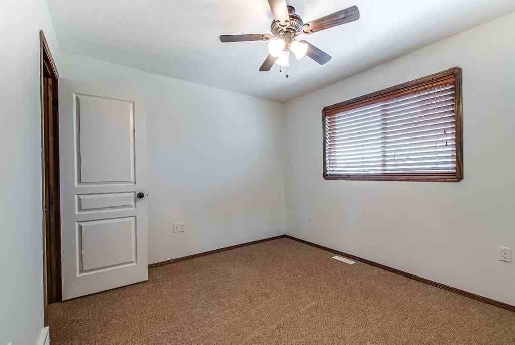MLS® A2256339 - 180 Stratton Road SE in SE Southridge Medicine Hat, Residential