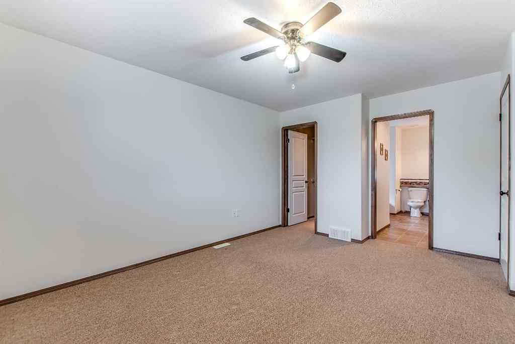 MLS® A2256339 - 180 Stratton Road SE in SE Southridge Medicine Hat, Residential