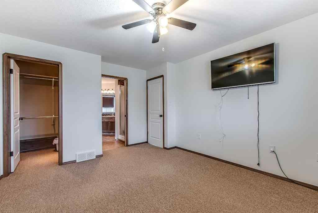 MLS® A2256339 - 180 Stratton Road SE in SE Southridge Medicine Hat, Residential