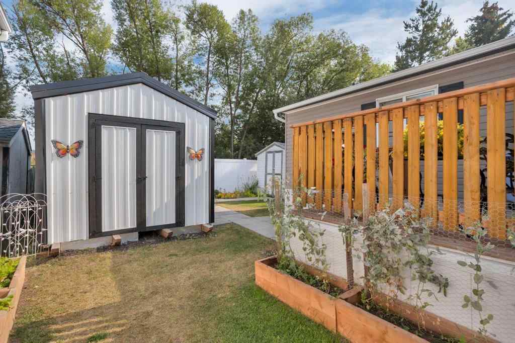 MLS® A2256340 - 117 Westwood Court  in Westwood Innisfail, Mobile
