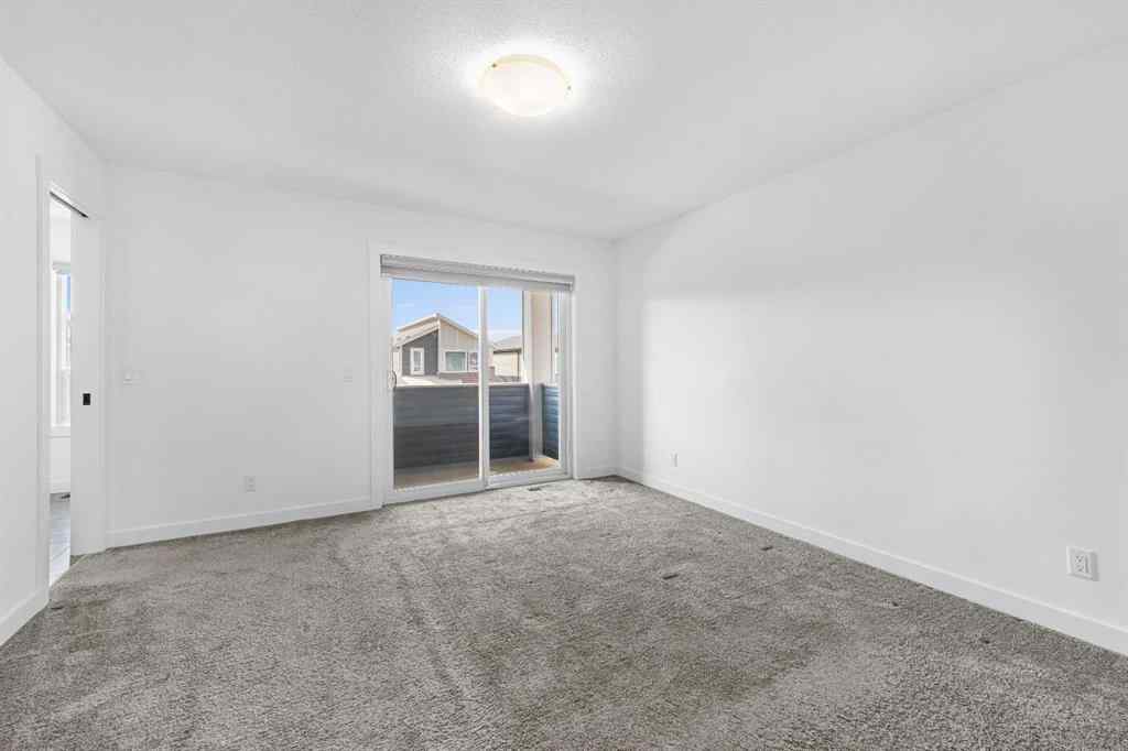 MLS® A2256349 - 520 Chinook Winds Gardens SW in Chinook Gate Airdrie, Residential
