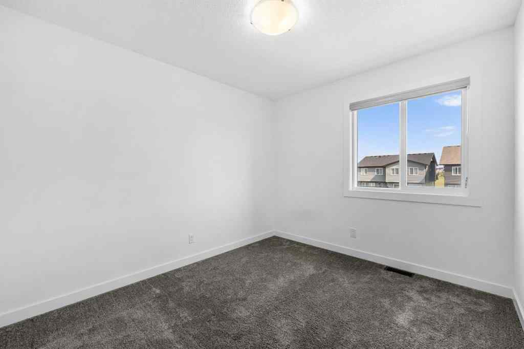 MLS® A2256349 - 520 Chinook Winds Gardens SW in Chinook Gate Airdrie, Residential
