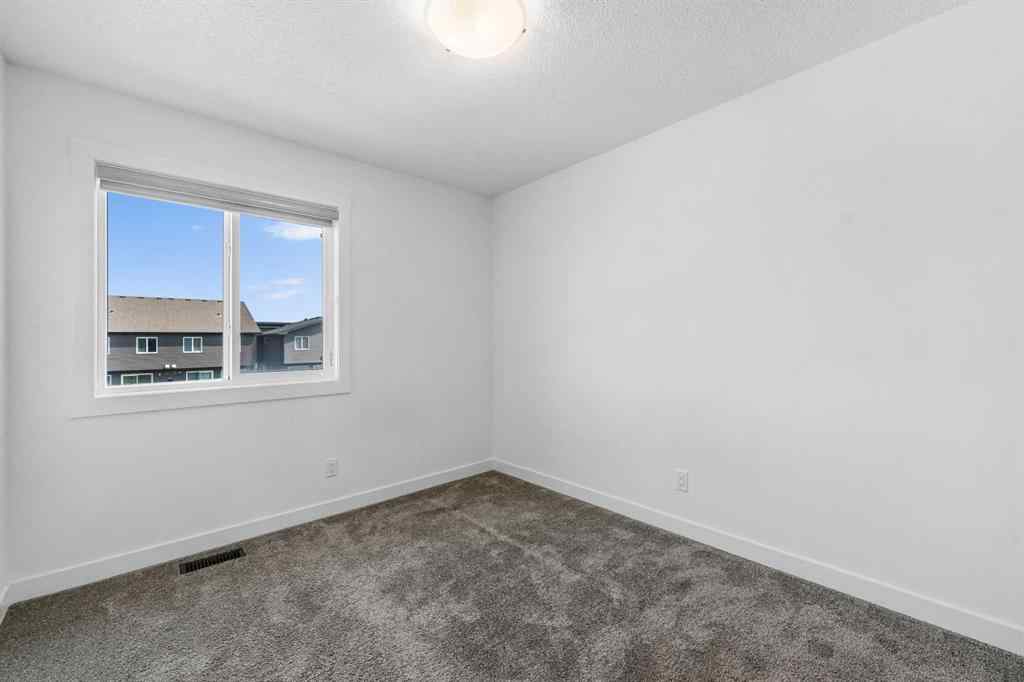 MLS® A2256349 - 520 Chinook Winds Gardens SW in Chinook Gate Airdrie, Residential