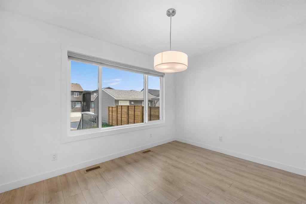 MLS® A2256349 - 520 Chinook Winds Gardens SW in Chinook Gate Airdrie, Residential