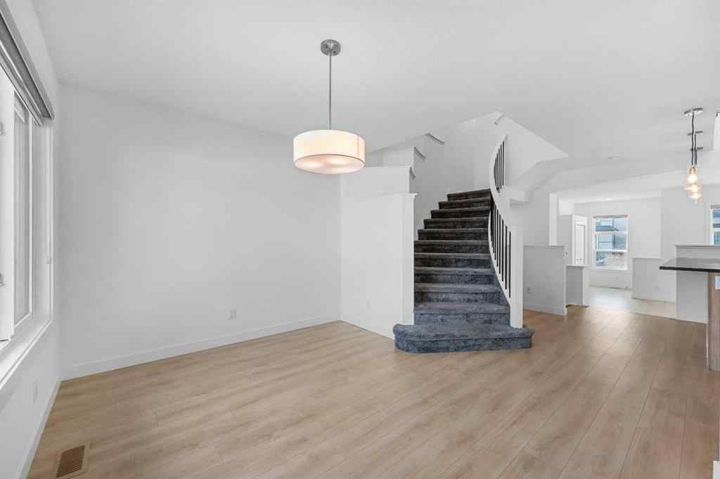 MLS® A2256349 - 520 Chinook Winds Gardens SW in Chinook Gate Airdrie, Residential
